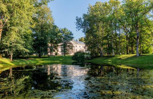 Saku Hotel | Saku Manor & Beerspa
