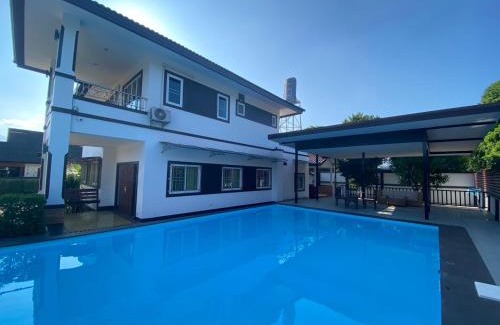 Rim Tai Villa | Sakura Poolvilla Chiangmai