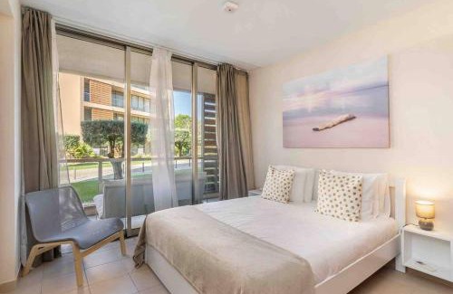 Salgados Apartment | Salgados Beach House 2-Bedroom & 7 Pools