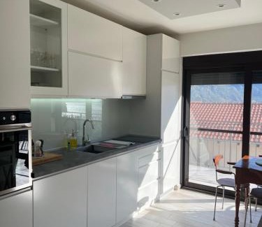 Prcanj Apartment | Salice