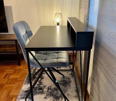 Sudweststadt Apartment | Salier Blue, Zentrum Karlsruhe, schick und modern!