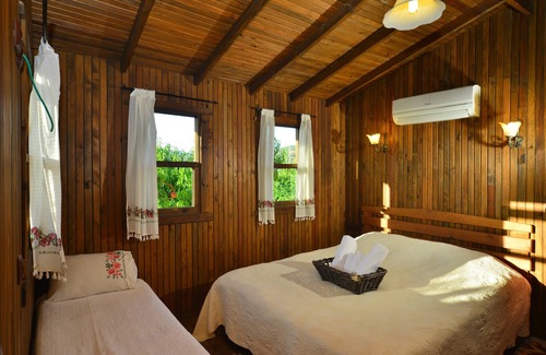 Sirince Hotel | Salkim Konak Agac Evler