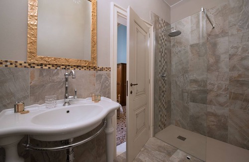 Old Town House | Salotto delle Arti
