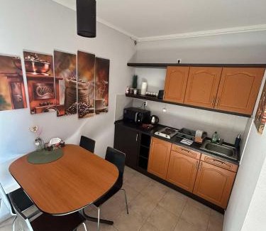 Egerfurdo Apartment | Salt Hill Apartman No 19