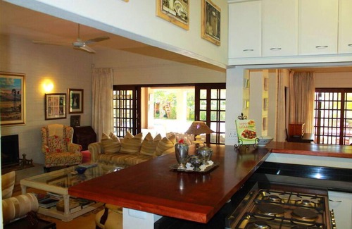 Salt Rock Bed & Breakfast | Salt Rock Manor