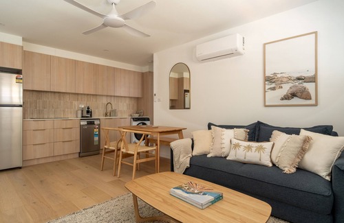 Port Macquarie Apartment | Salt & Sandn1-bedroom self-contained property only 300m from Beaches