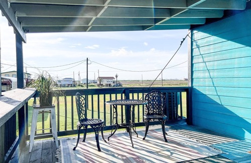 Surfside Beach House | Salt & Solitude Beach Cottage 4 Blocks From the Ocean