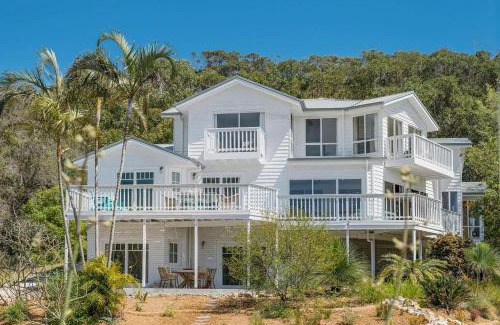 Dunbogan House | Salt Spray - Multi Room - 1, 2 or 4 bedrooms available