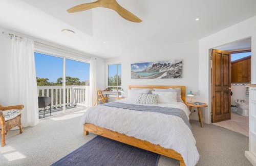 Dunbogan House | Salt Spray - Multi Room - 1, 2 or 4 bedrooms available