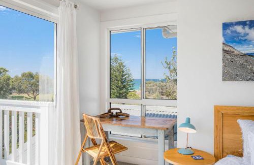 Dunbogan House | Salt Spray - Multi Room - 1, 2 or 4 bedrooms available