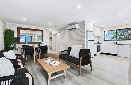 Traviston Apartment | Salt & Stone Villa on the beach - Villa 1 of 4