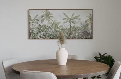 Newcastle Apartment | Salt & Stone with Free Parking