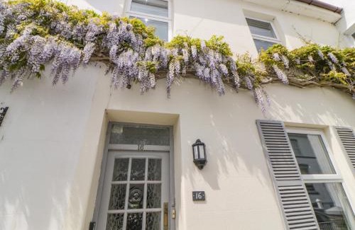 Babbacombe House | Saltwater Cottage