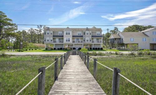 Chincoteague House | Saltwater - Pet friendly, Waterfront!
