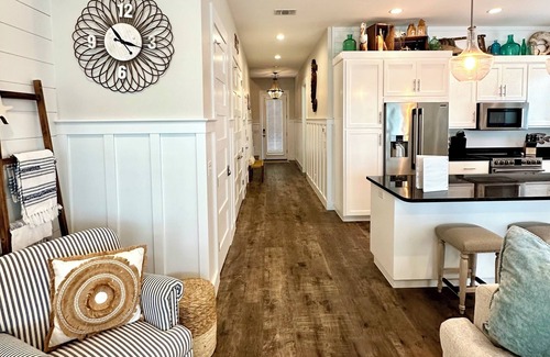 Silver Sands Beach House | Salty Air Retreat~Vacation home w/heated pool~Sleeps 12~Steps to beach access!