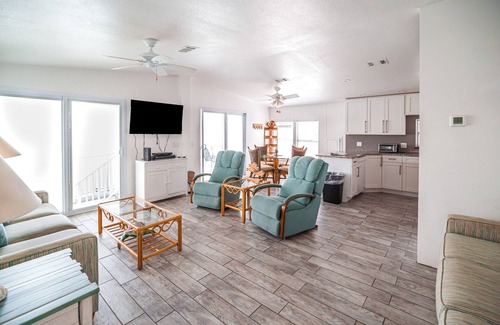 Cutthroat Harbor Estates House | Salty Breeze #161 - Canal Front Venture Out Home on Cudjoe Key