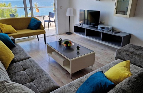 Kodrra Apartment | Salty Breeze Sea View Apartment