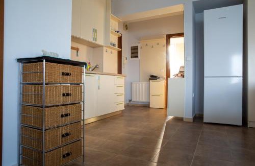 Neoi Epivates Apartment | Salty Breeze Supreme Beachfront Apartment-Supreme Stay with free Parking