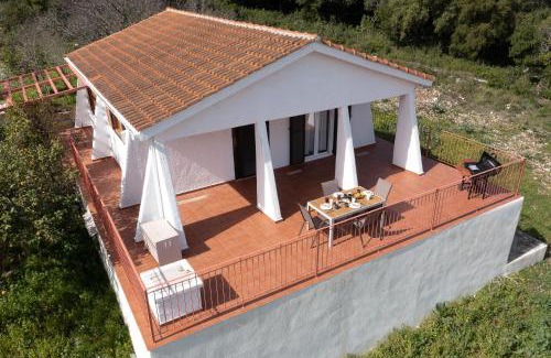 Fiskardo House | Salty Pebble House