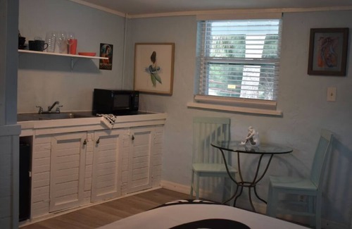Weeki Wachee Gardens Cabin | "Salty Siren" Mermaid Themed Room at Weeki Wachee Waterfront Adventure Retreat