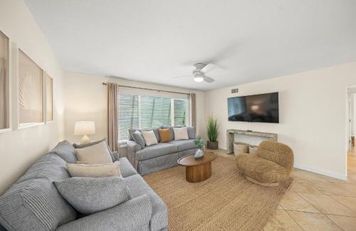 Siesta Key Village House | Salty Summer