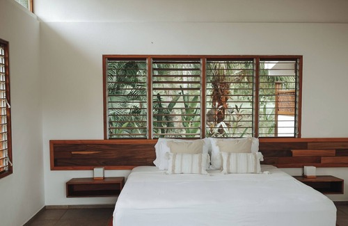 Playa Coyote Hotel | Salvatierra Beachfront Hotel