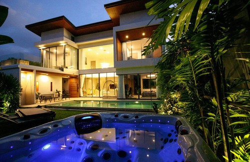 Cherngtalay Villa | SALVINA Luxury Villa Phuket, 3 bedrooms, pool, jacuzzi, parking
