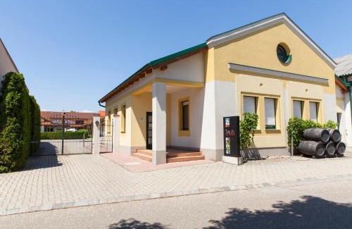 Illmitz House | Salzl Seewinkelhof