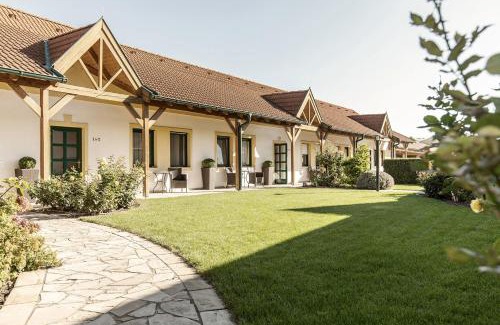 Illmitz House | Salzl Seewinkelhof