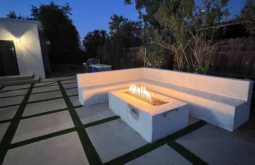 Blenman-Elm House | Sam Hughes Desert Oasis, Private Pool & Walk to UA