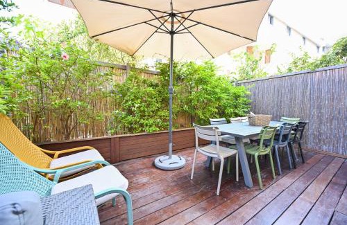 Neve Tzedek Apartment | Sam's Journey 4BR Garden by HolyGuest