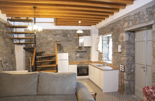 Kontias House | Samaradiko Stone House
