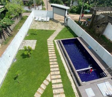 Patuwatha House | Sambo White House Hikkaduwa - 5BD Entire Villa