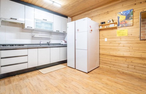 Samcheok House | Samcheok Dasarang Pension