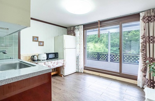 Samcheok House | Samcheok Garden Pension