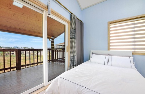 Samcheok House | Samcheok Good Friend Pension