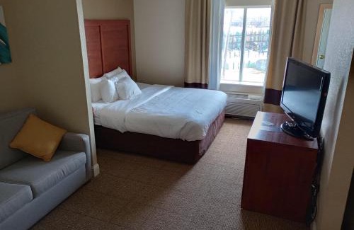 Central Oklahoma City Hotel | SAMIR Stay at NW Expressway