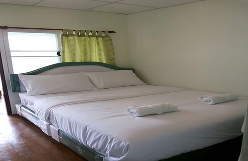 Bang Tabun Ok Hotel | Sampaongern Homestay