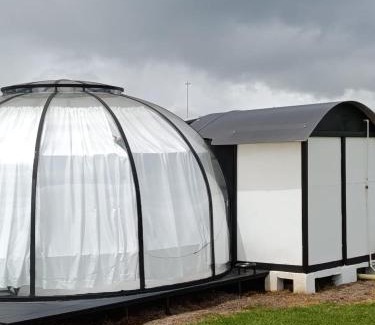 Tota House | SAN ALEJO- CABAÑAS Y CAMPING