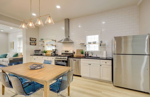 Southtown Cottage | San Antonio Home 2 Mi to Dtwn, Swim Spa!