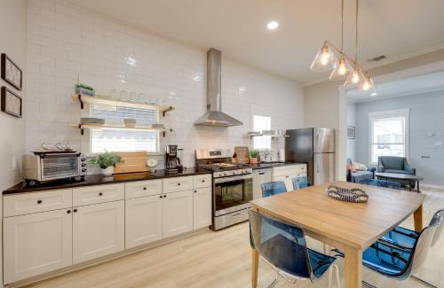 Southtown House | San Antonio Home 2 Mi to Dtwn, Swim Spa!