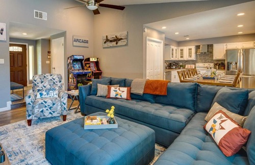San Antonio House | San Antonio Home with Private Hot Tub Pet Friendly!
