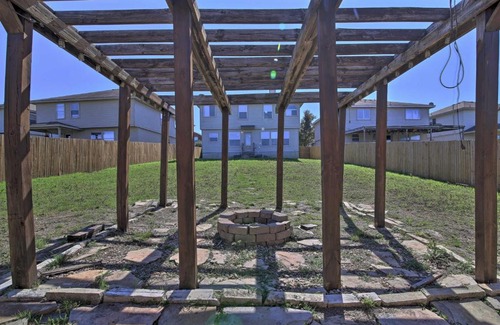 Solana Ridge House | San Antonio Home with Large Yard, Fire Pit and Pergola
