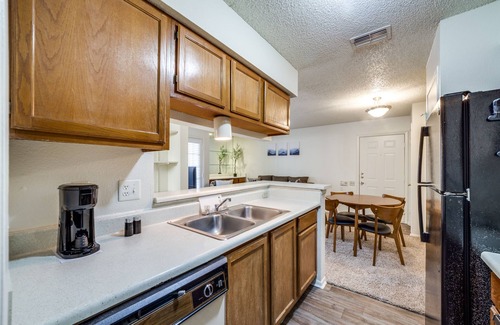 North San Antonio - SAT Apartment | San Antonio Oasis I 1br suite Free Parking I Gym