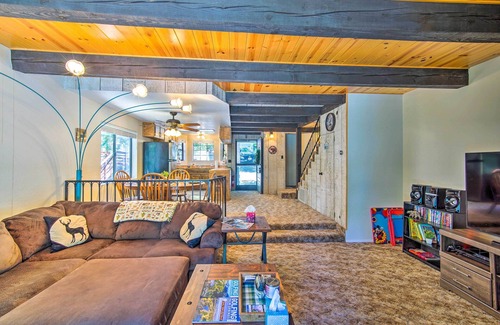 Arrowbear Lake Cabin | San Bernardino Mtn Retreat w/Furnished Deck