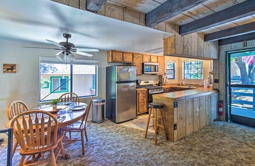 Arrowbear Lake Cabin | San Bernardino Mtn Retreat w/Furnished Deck