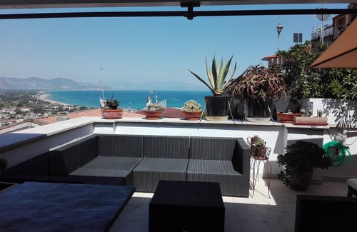 Faro House | San Felice Circeo: House in the historic center overlooking the gulf