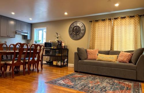 Daly City Apartment | San Francisco 3BR3BA w free parking near airport
