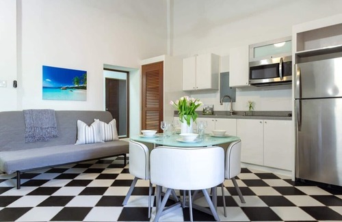 San Francisco Apartment | San Francisco Suite - 1 Bedroom in best location in Old San Juan with Plaza View