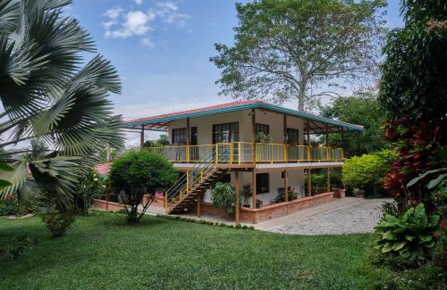 Calarca Bed & Breakfast | San Jose Coffee farm